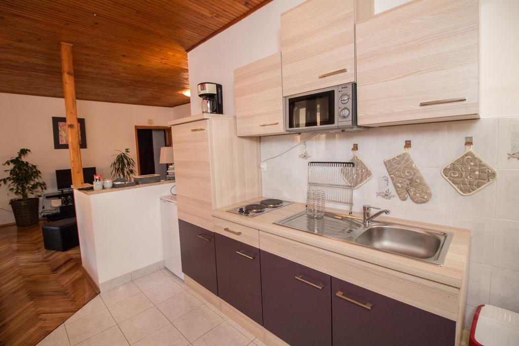 Apartment Piazza Antica Rovinj Exteriör bild